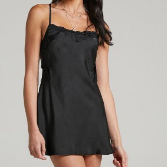 Forever 21 Lace Trim Open Back Mini Slip Dress in Black - Picture 1 of 8
